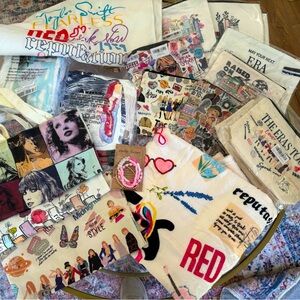 Taylor Swift Accessories